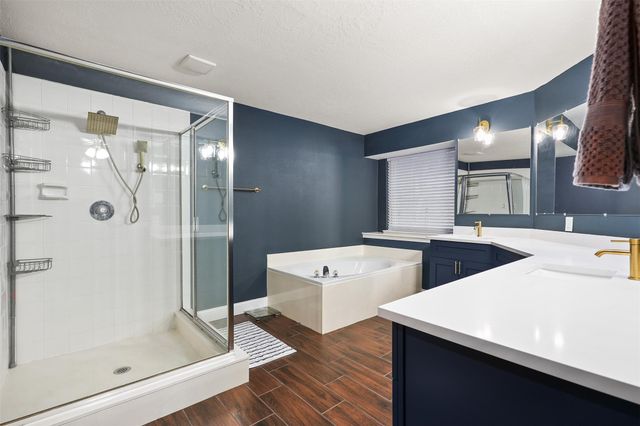 1917 Endeavor Court, Seabrook, TX 77586