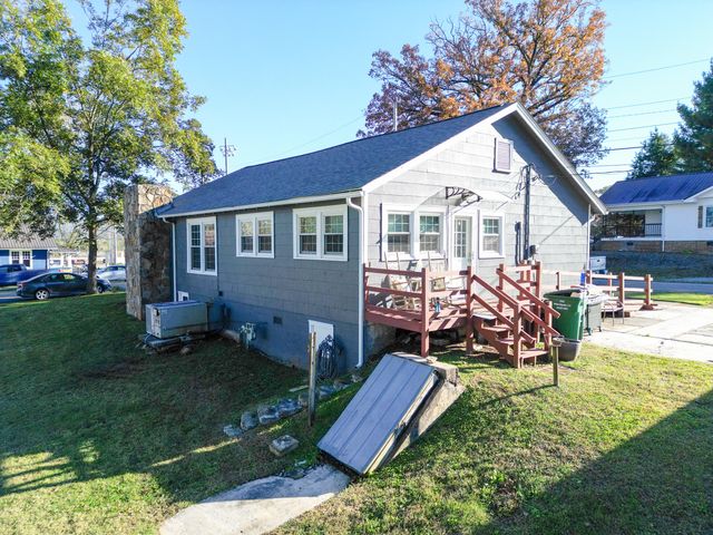 618 Elm Avenue, South Pittsburg, TN 37380