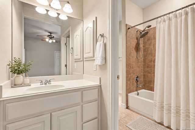 18426 Emerald Forest Dr., San Antonio, TX 78259