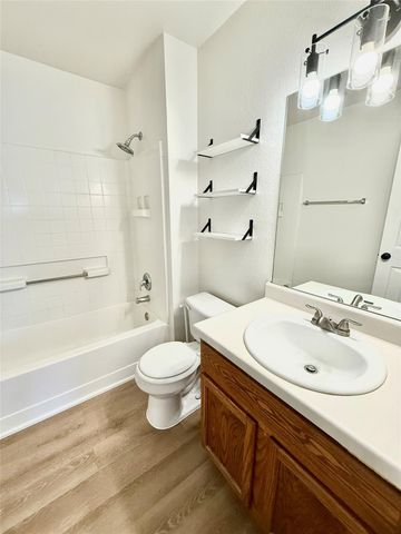 13000 Maidenhair TRL, Elgin, TX 78621