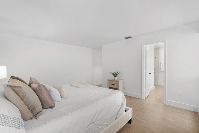 14888 Sunnyview Lane, Delray Beach, FL 33484