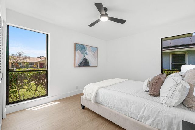 14888 Sunnyview Lane, Delray Beach, FL 33484