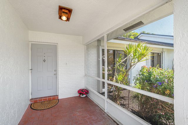 14888 Sunnyview Lane, Delray Beach, FL 33484