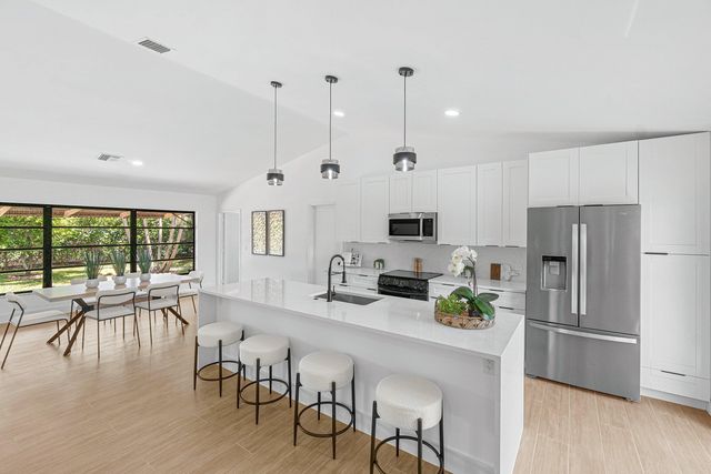 14888 Sunnyview Lane, Delray Beach, FL 33484