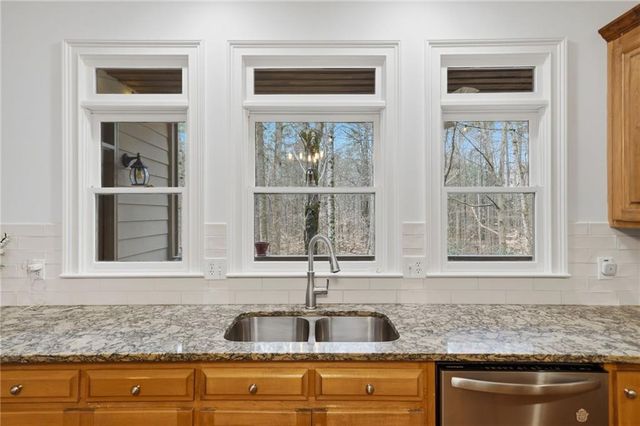 2910 Leeds Garden Lane, Alpharetta, GA 30022