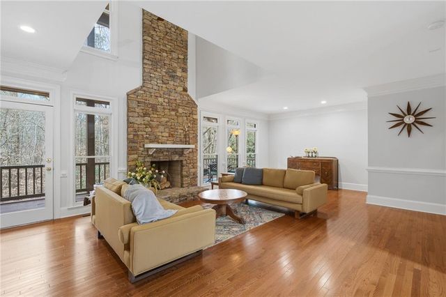 2910 Leeds Garden Lane, Alpharetta, GA 30022