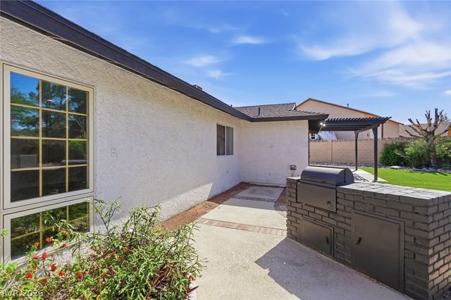 3145 Duneville Street, Las Vegas, NV 89146