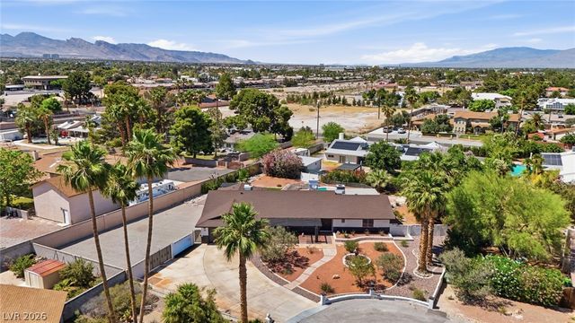3145 Duneville Street, Las Vegas, NV 89146