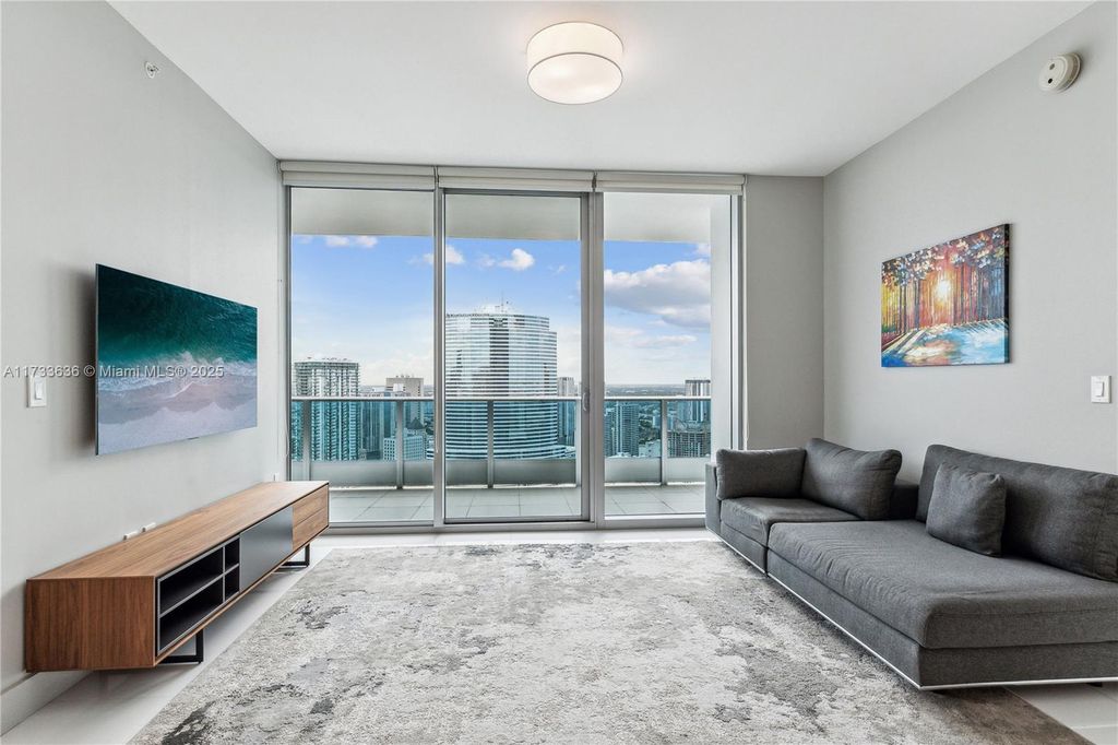 200 Biscayne Boulevard Way 4912, Miami, FL 33131