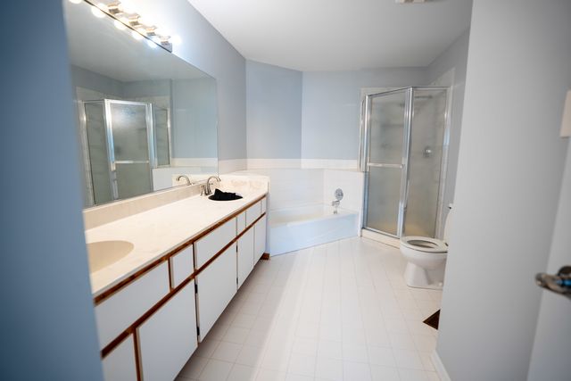 9939 CONSTITUTION Court, Orland Park, IL 60462