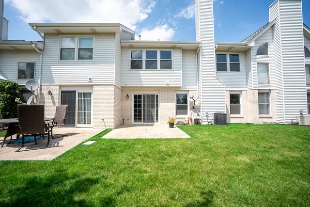 9939 CONSTITUTION Court, Orland Park, IL 60462