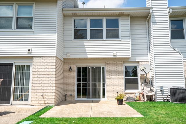 9939 CONSTITUTION Court, Orland Park, IL 60462