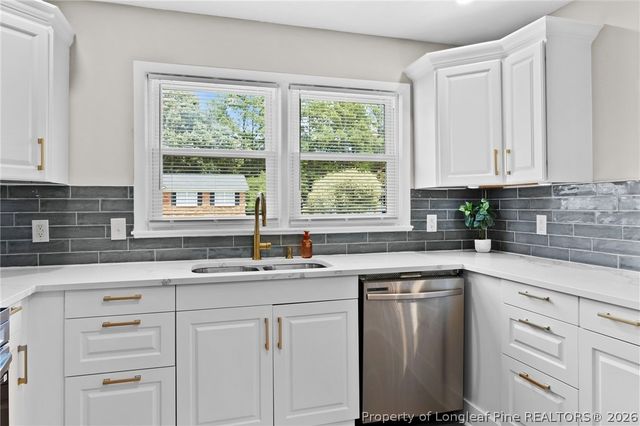 1606 Grandview Drive, Fayetteville, NC 28314