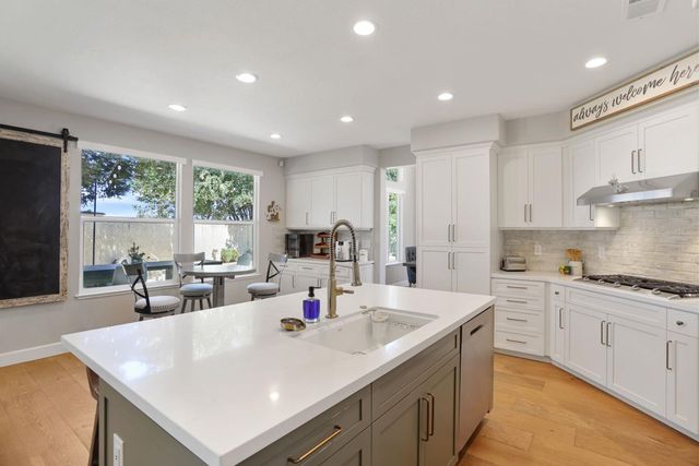 5659 Westchester Cir, Stockton, CA 95219