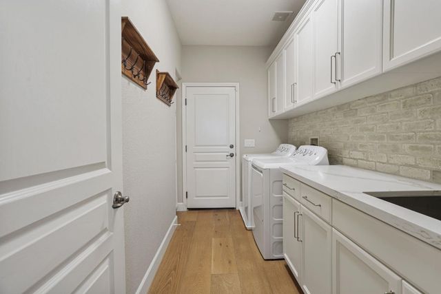 5659 Westchester Cir, Stockton, CA 95219
