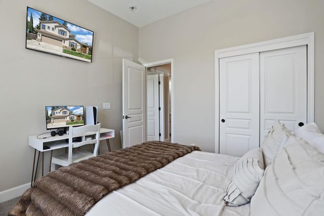 5659 Westchester Cir, Stockton, CA 95219