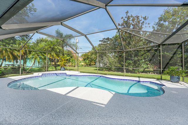 204 SW Gettysburg Drive, Port St Lucie, FL 34953
