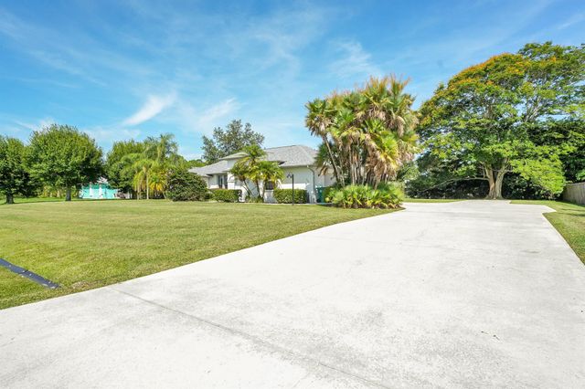 204 SW Gettysburg Drive, Port St Lucie, FL 34953