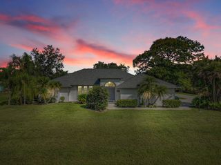204 SW Gettysburg Drive, Port St Lucie, FL 34953