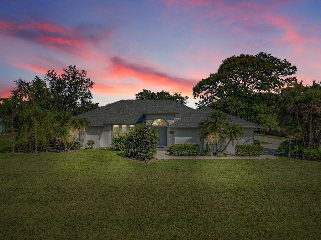 204 SW Gettysburg Drive, Port St Lucie, FL 34953