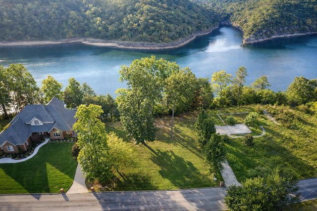 670 Water Cliff Drive, Somerset, KY 42501