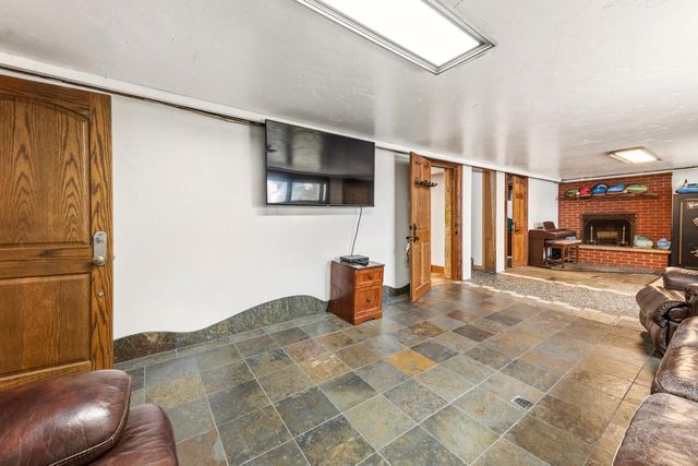 151 E Shore DRIVE, Random Lake, WI 53075