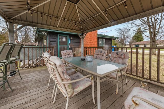 151 E Shore DRIVE, Random Lake, WI 53075