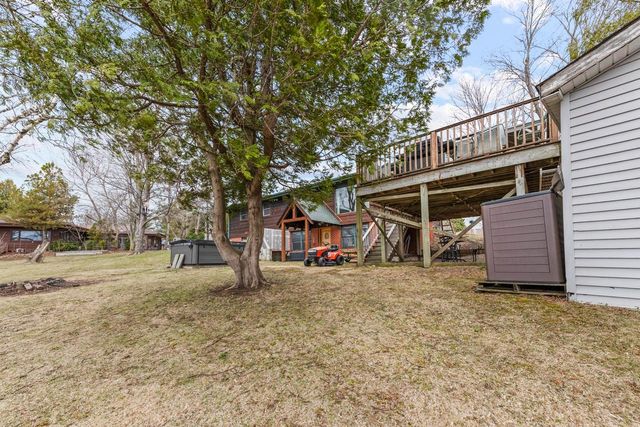 151 E Shore DRIVE, Random Lake, WI 53075