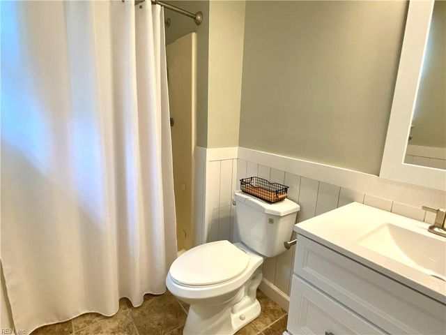 3964 Topaz LN, Virginia Beach, VA 23456