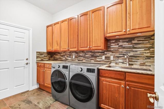 9430 S Silent Hills Drive, Lone Tree, CO 80124