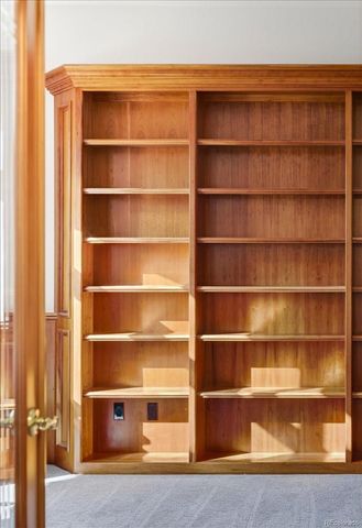 9430 S Silent Hills Drive, Lone Tree, CO 80124