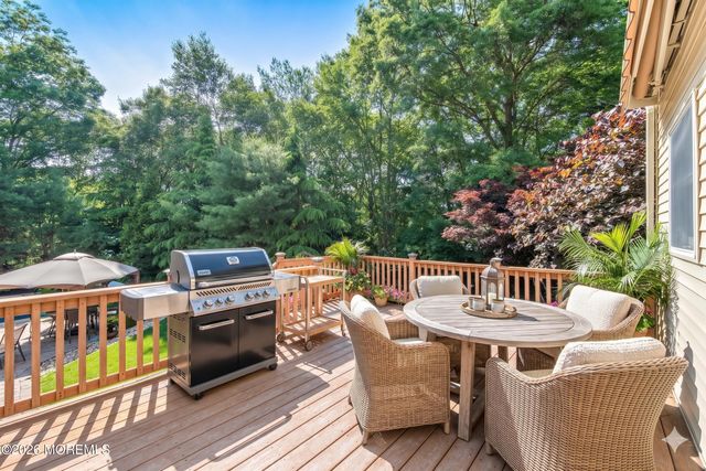 2 Mehar Court, Jackson, NJ 08527