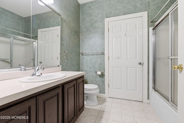 2 Mehar Court, Jackson, NJ 08527