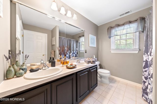 2 Mehar Court, Jackson, NJ 08527