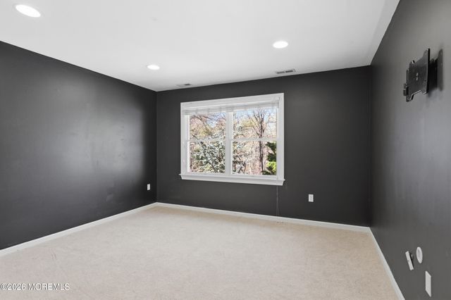2 Mehar Court, Jackson, NJ 08527