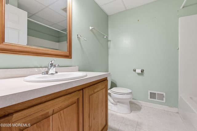2 Mehar Court, Jackson, NJ 08527