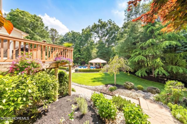 2 Mehar Court, Jackson, NJ 08527
