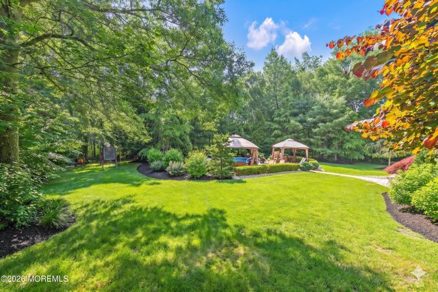 2 Mehar Court, Jackson, NJ 08527