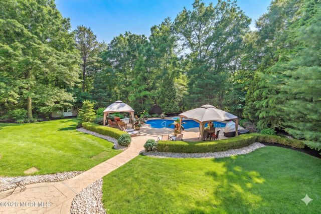 2 Mehar Court, Jackson, NJ 08527
