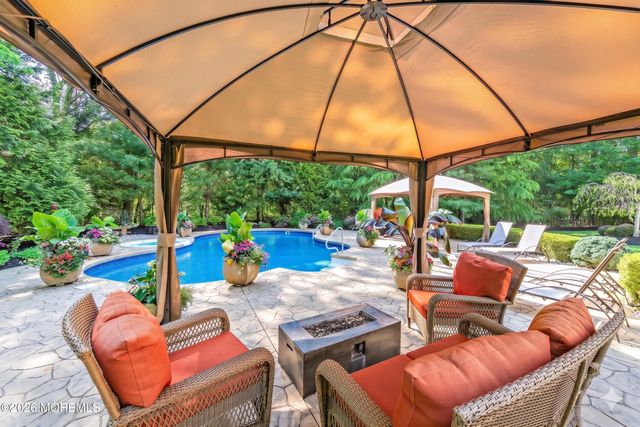 2 Mehar Court, Jackson, NJ 08527