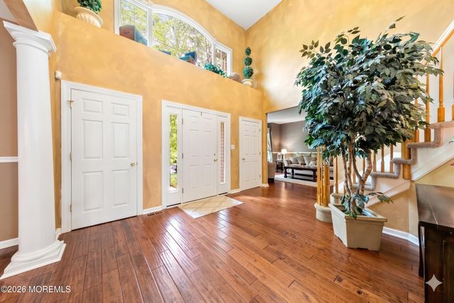 2 Mehar Court, Jackson, NJ 08527