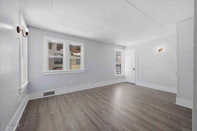 40 Second Street, Amsterdam, NY 12010