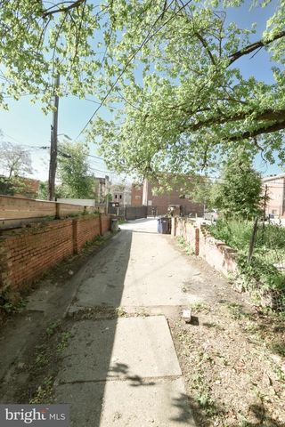 2565 W BALTIMORE ST, Baltimore, MD 21223