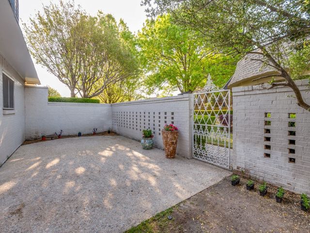 4304 Forest Bend Road, Dallas, TX 75244