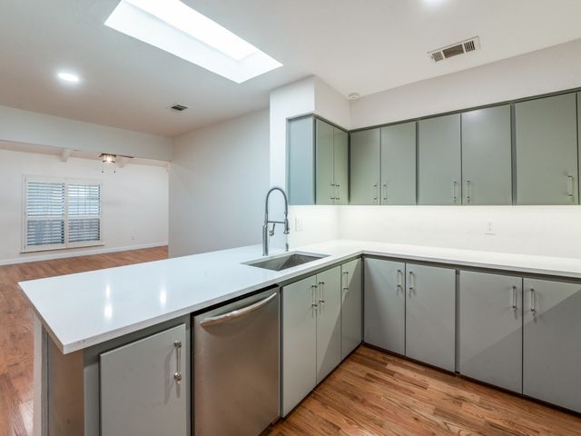 4304 Forest Bend Road, Dallas, TX 75244