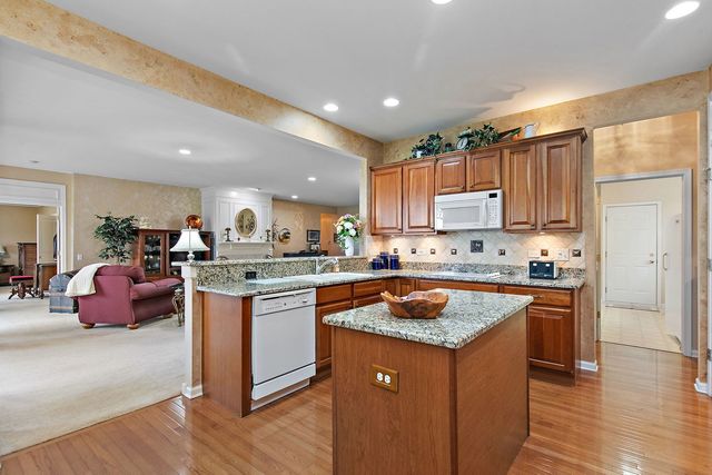 13048 Farm Hill Drive, Huntley, IL 60142