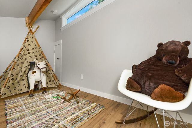 22738 SE 22nd Place, Sammamish, WA 98075