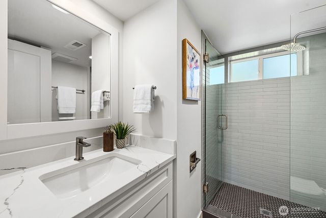 22738 SE 22nd Place, Sammamish, WA 98075