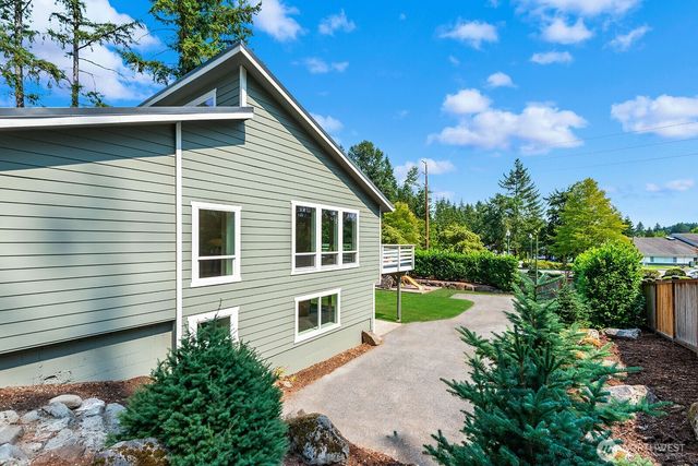 22738 SE 22nd Place, Sammamish, WA 98075
