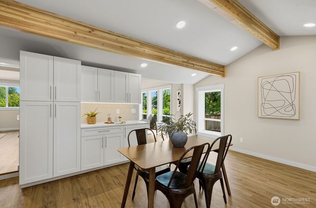 22738 SE 22nd Place, Sammamish, WA 98075